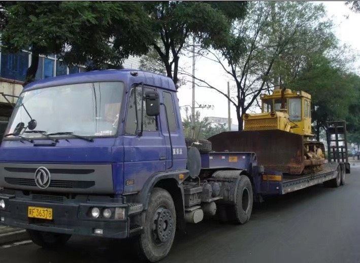 大型罐体公路运输